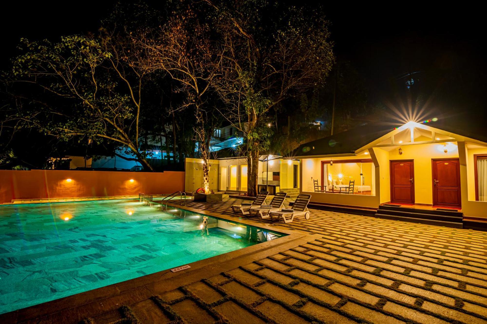 Fragrant Nature Backwater Resort & Ayurveda Spa Kollam Exterior foto